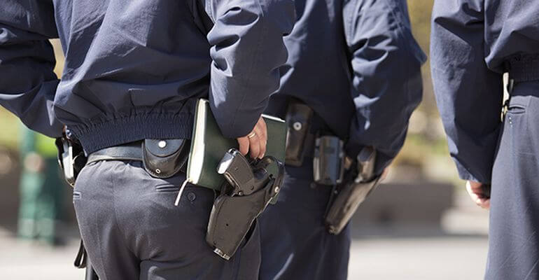 Mens Gunmen In Green Park